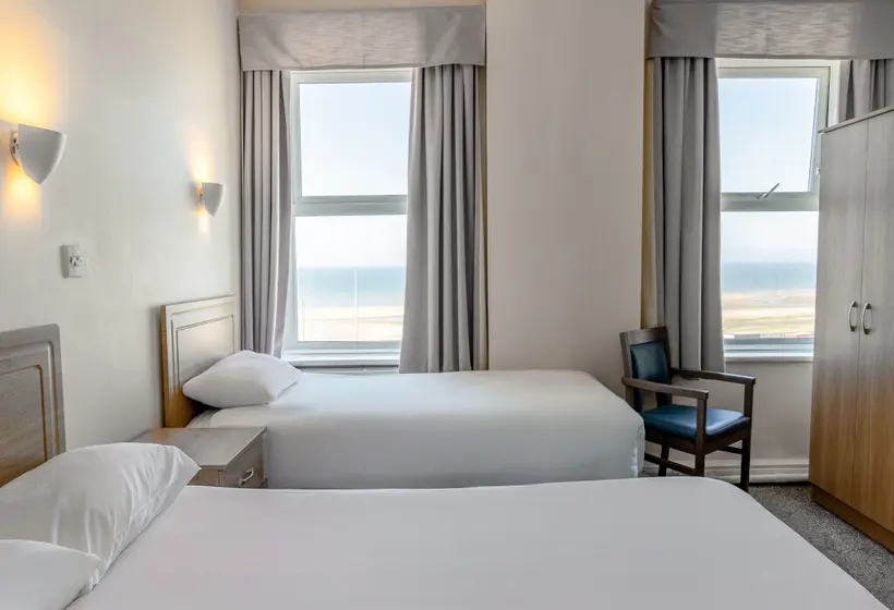 Perhehuone Merinäkymä, Norbreck Castle Hotel Blackpool