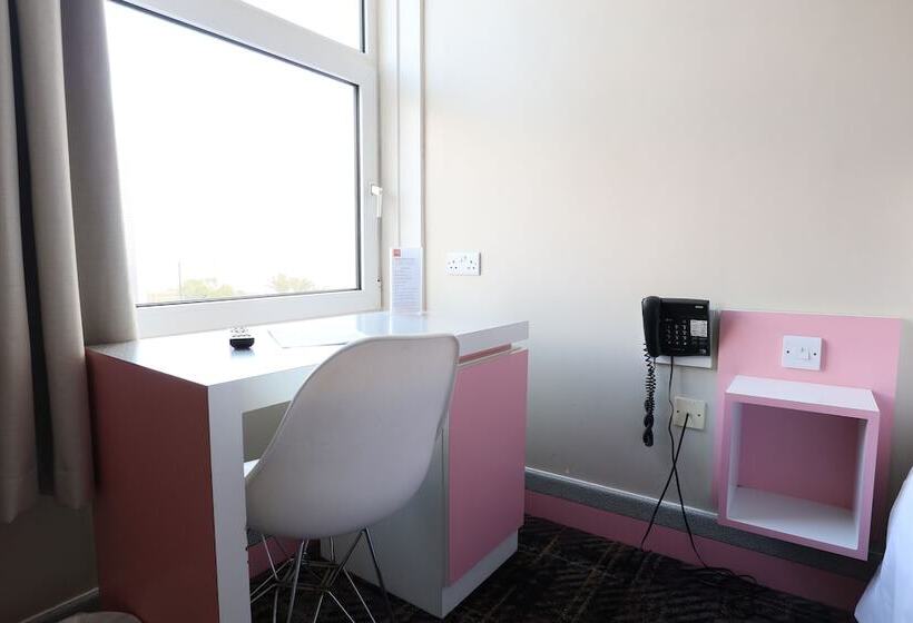 חדר סטנדרט לשלושה, Best Western Plus Citrus Hotel Eastbourne