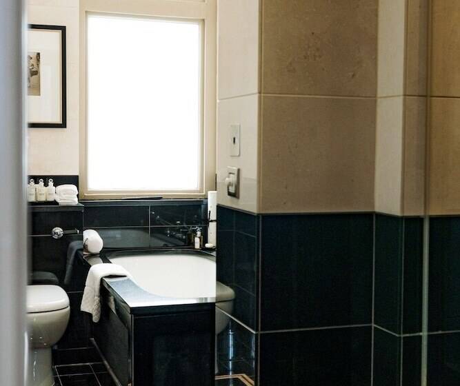 小型套房, Althoff St James S Hotel & Club London