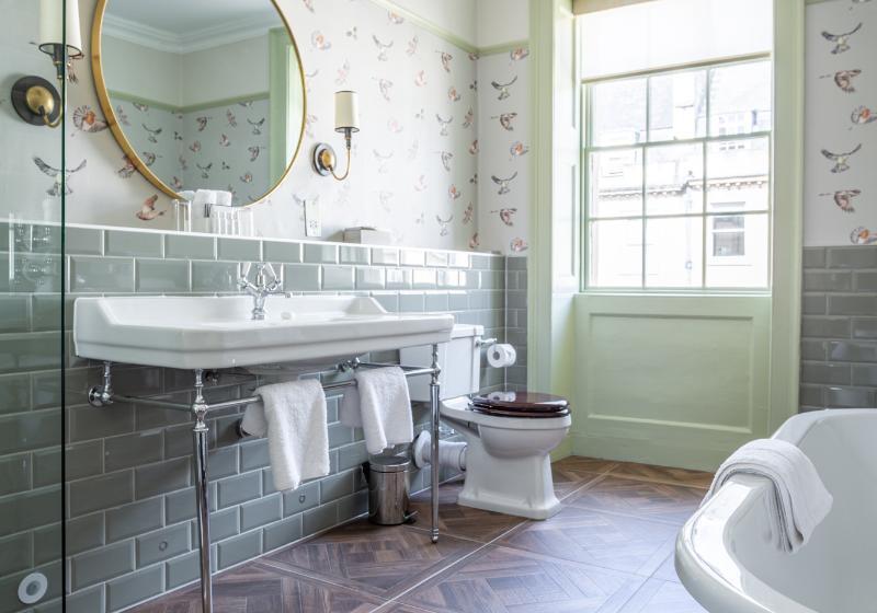 Номер Deluxe, The Queensberry