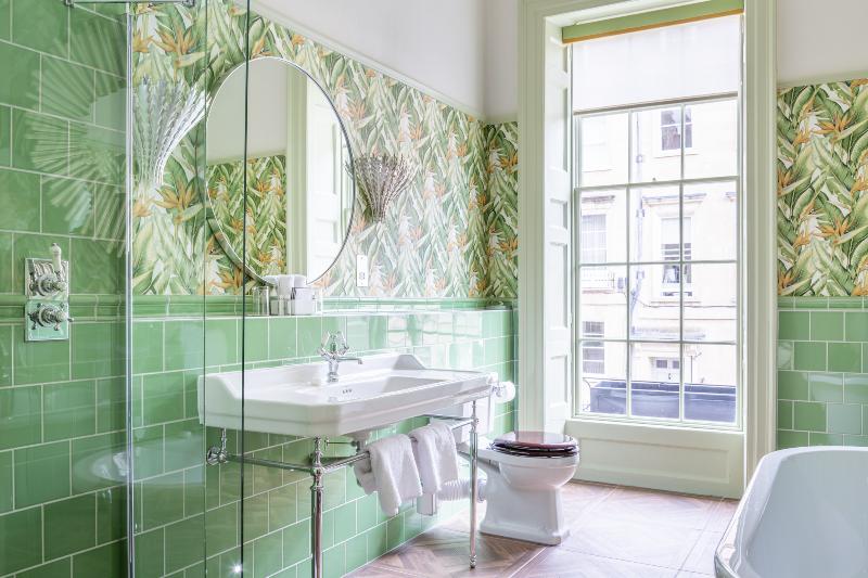 Номер Deluxe, The Queensberry