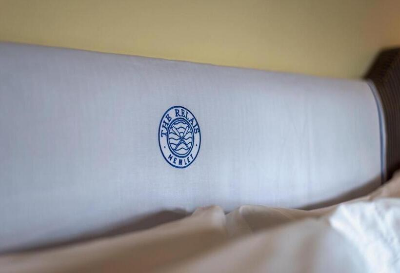 Номер Стандарт, The Relais Henley