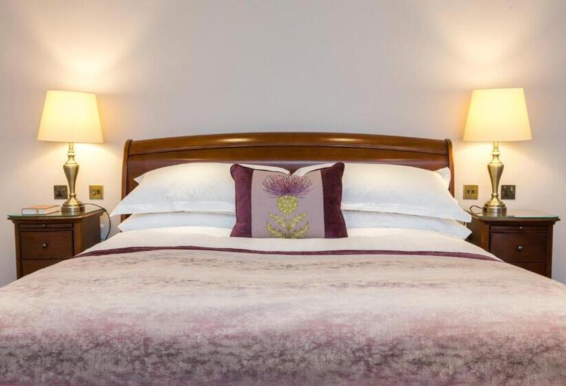 スーペリアースイート, Swan S Nest