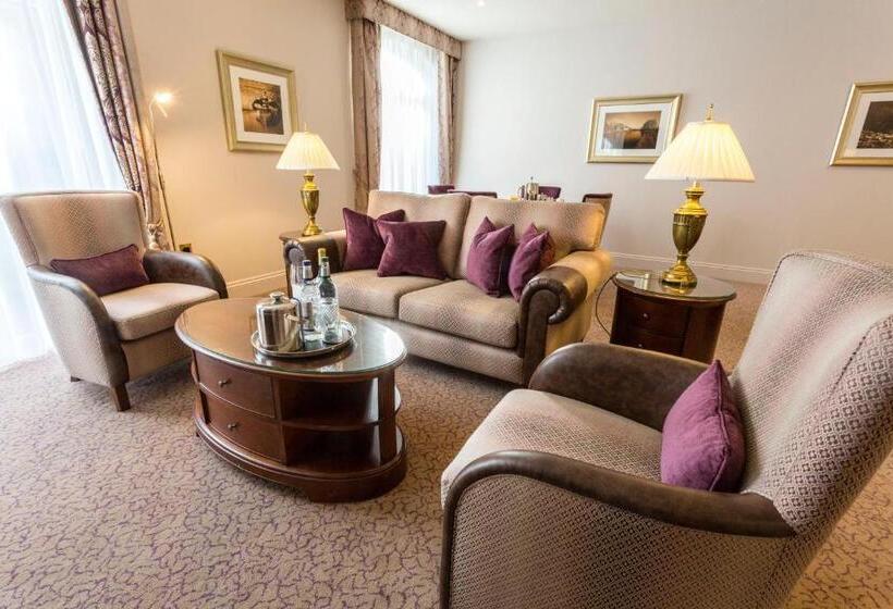 スーペリアースイート, Swan S Nest