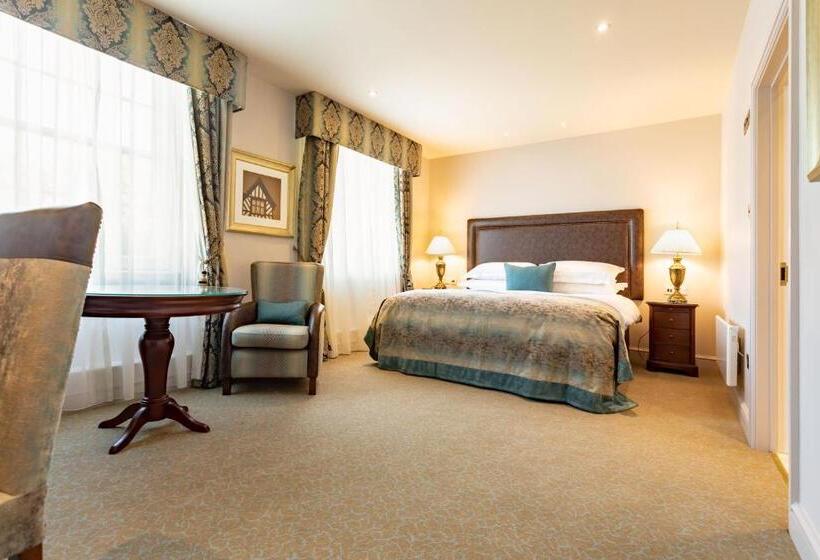 スイート, Swan S Nest