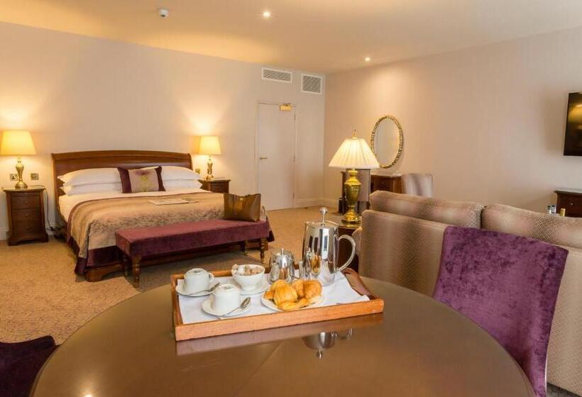 スーペリアースイート, Swan S Nest