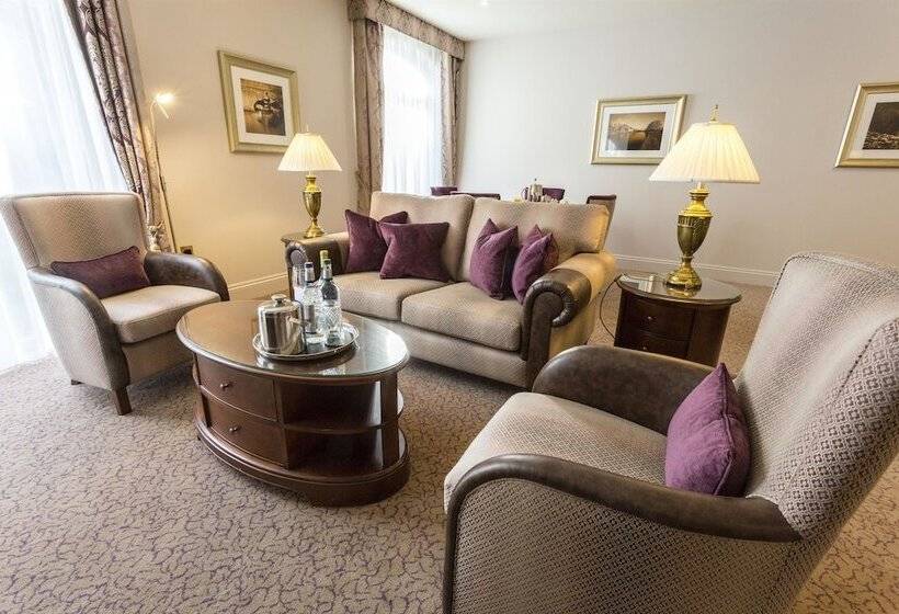 スーペリアースイート, Swan S Nest