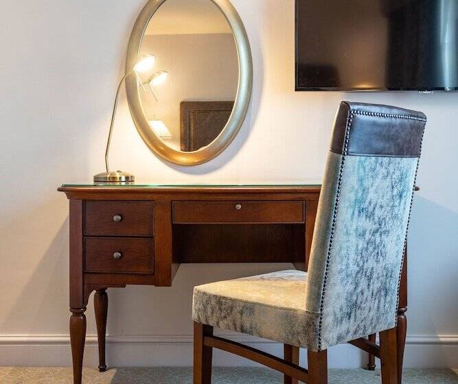 スイート, Swan S Nest