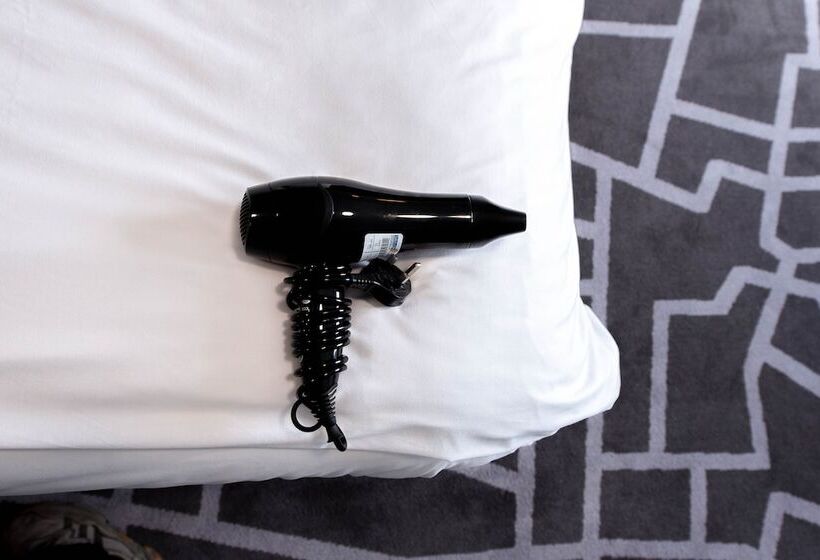 غرفة قياسية, Village Hotel Liverpool