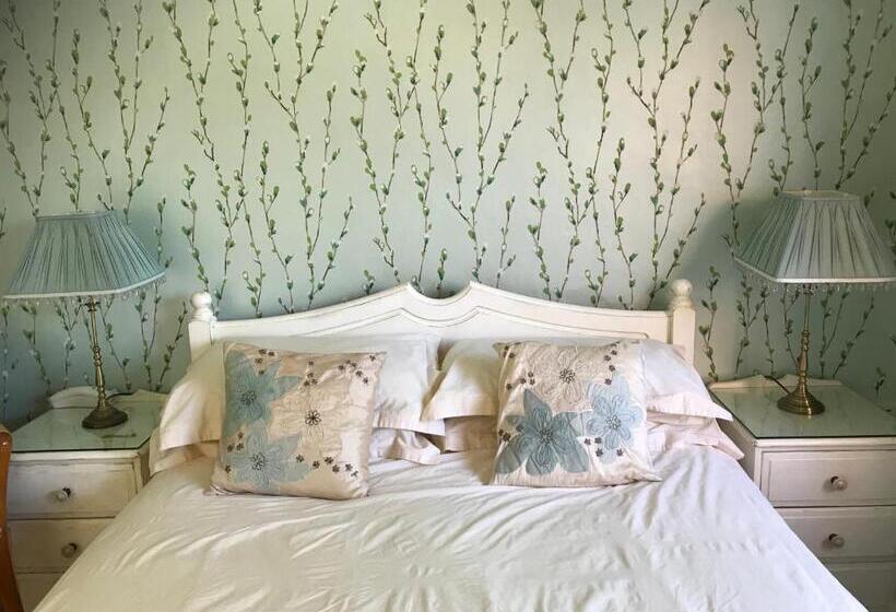 スタンダードルーム, West Lodge