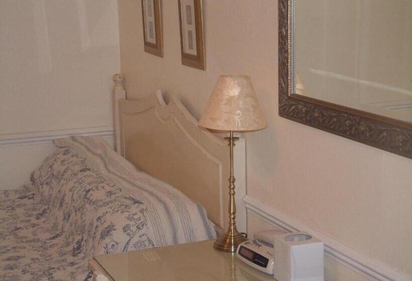 Номер Стандарт Индивидуальный, West Lodge