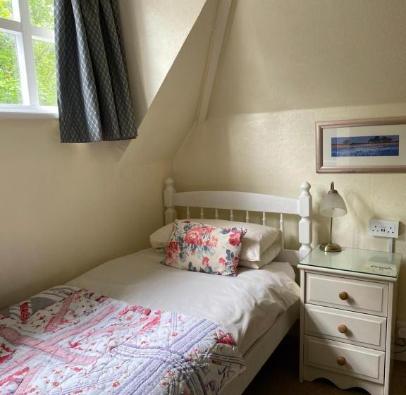 エコノミーシングルルーム, West Lodge