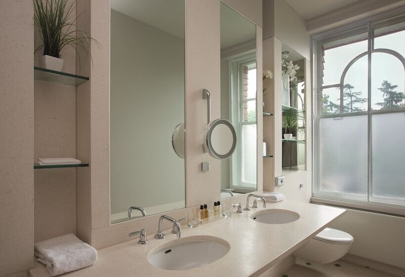 Люкс, Woodlands Park