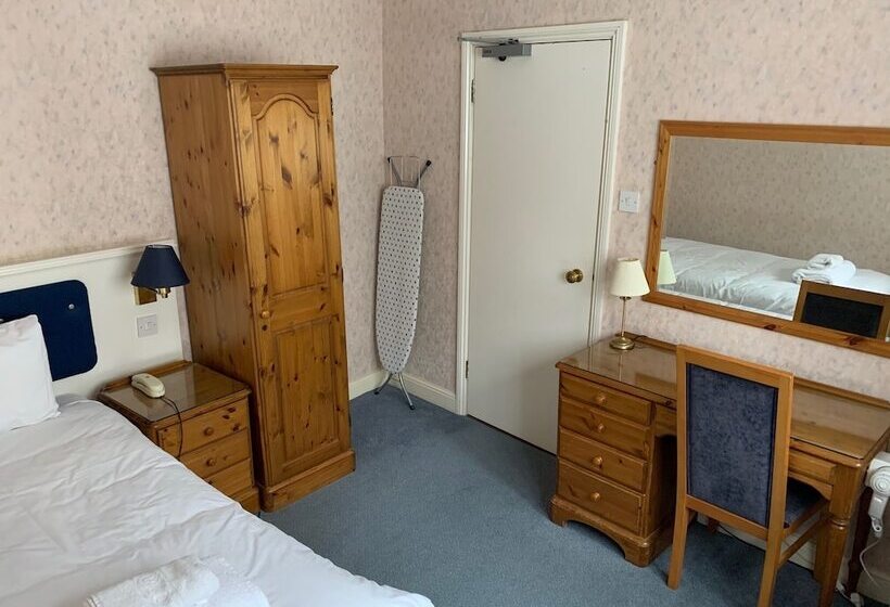 חדר סטנדרט יחיד, Yelf S