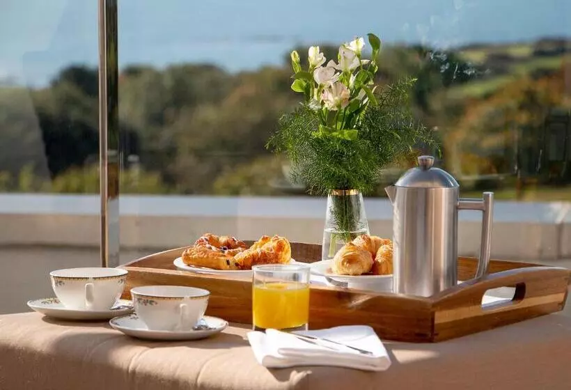 Cameră Standard cu Vedere la Mare cu Balcon, Thurlestone Hotel