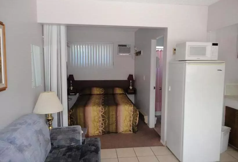 スタンダードスタジオ, Bella Villa Resort Motel
