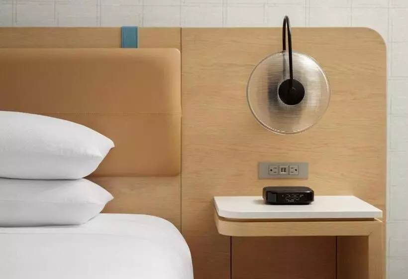 キングサイズベッドのスタンダードルーム, Delta Hotels By Marriott Vancouver Delta