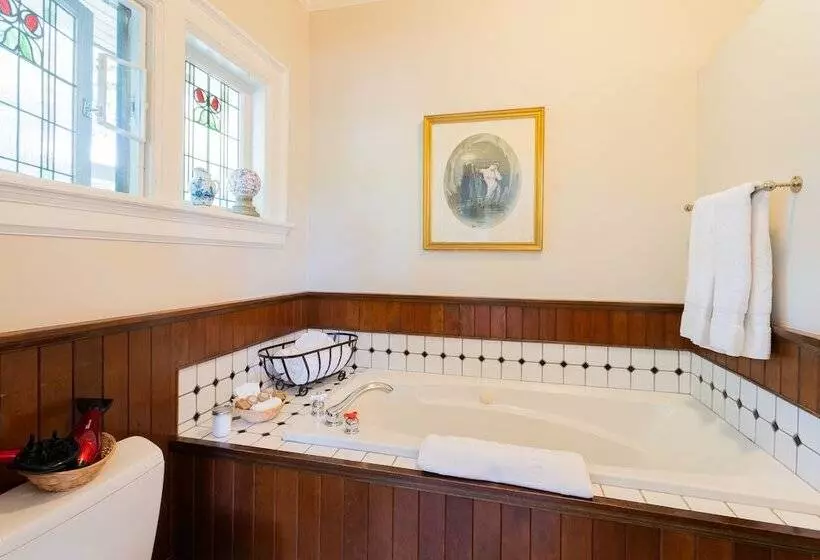 اتاق لوکس, Beaconsfield Bed And Breakfast   Victoria