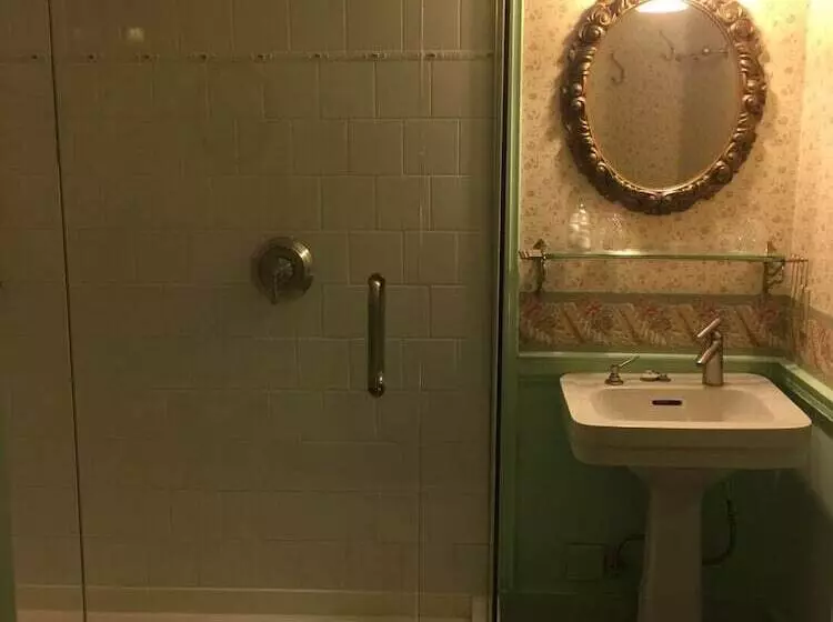 اتاق خانوادگی, Beaconsfield Bed And Breakfast   Victoria
