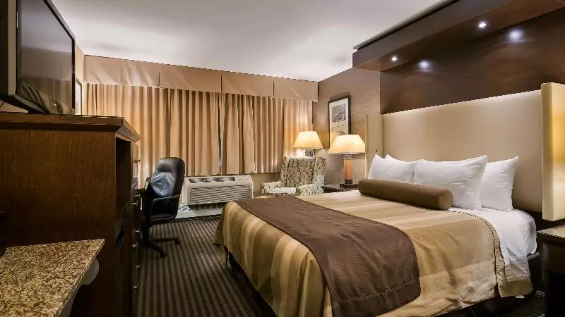 اتاق استاندارد برای معلولان, Best Western Premier Denham Inn & Suites