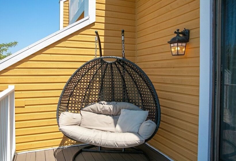 패밀리 스위트, Estrimont