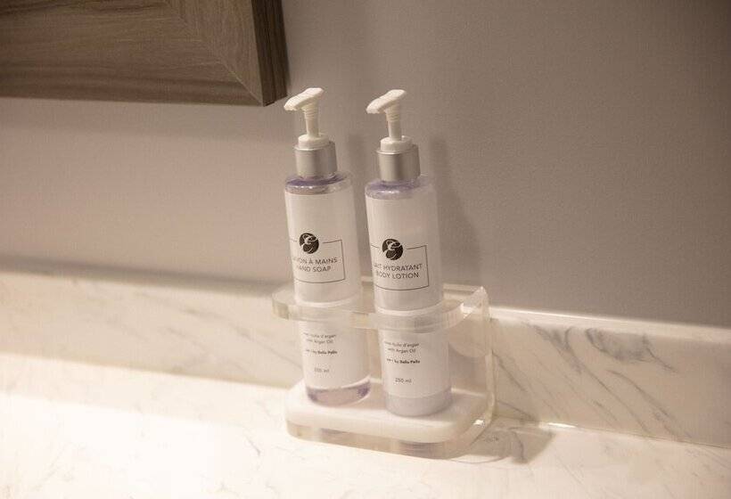 주니어 스위트, Estrimont