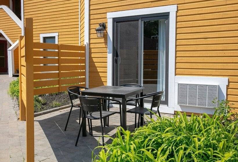 주니어 스위트, Estrimont