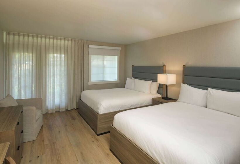 ２ダブルベッドのスタンダードルーム, Balcomo, A Ramada By Wyndham