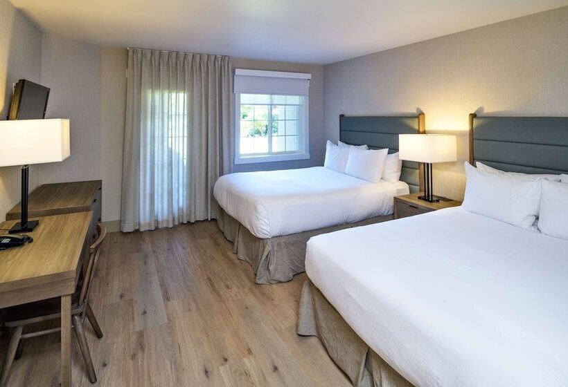 ２ダブルベッドのスタンダードルーム, Balcomo, A Ramada By Wyndham