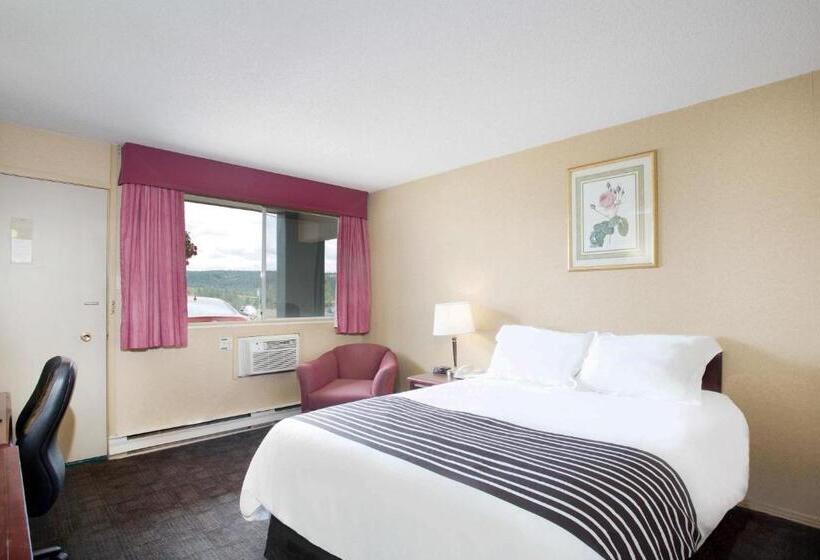Номер Стандарт 2 Двуспальные Кровати, Sandman Inn Princeton