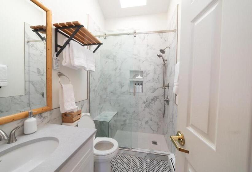 キングサイズベッドのスーペリアルーム, Beaujolais Boutique B&b At Thea's House