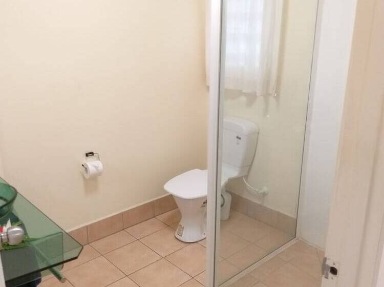 استودیوی استاندارد, Club Raro Resort Adults Only