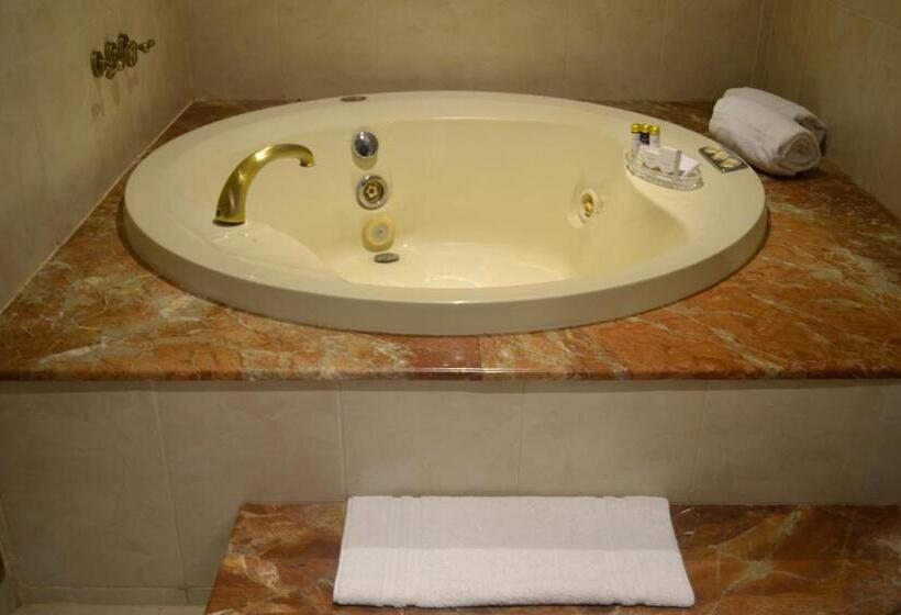 이그제큐티브 스위트, El Prado