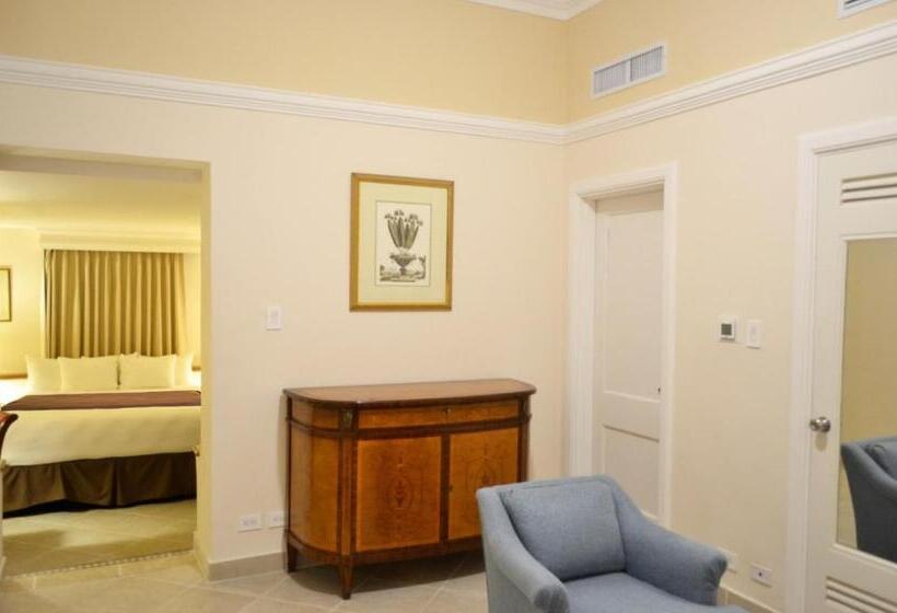 주니어 스위트, El Prado