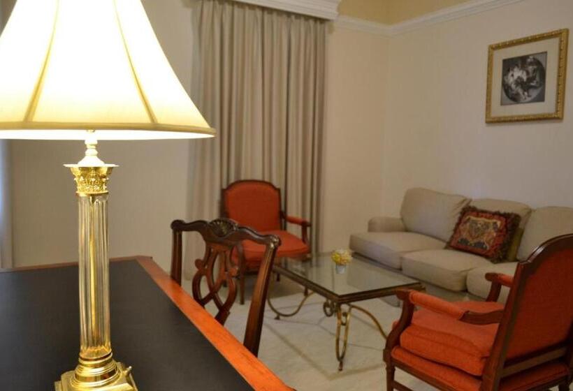 주니어 스위트, El Prado