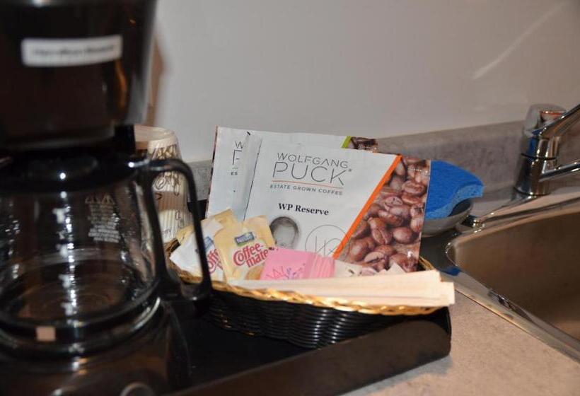 סוויטה, Westridge Motor Inn