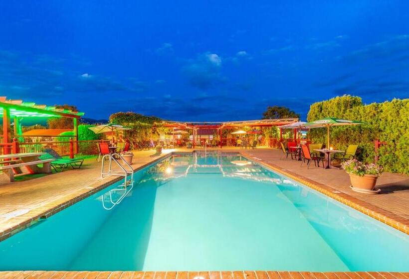 스위트 킹사이즈 침대, Westridge Motor Inn