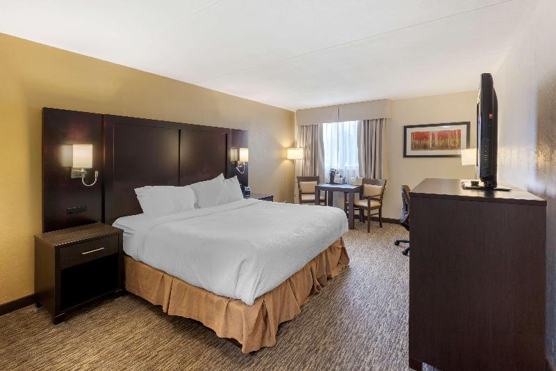 جناح ديلوكس سرير كينج, Super 8 By Wyndham Drayton Valley