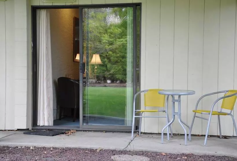 Standard-huone Puutarhanäkymä, Summerland Motel