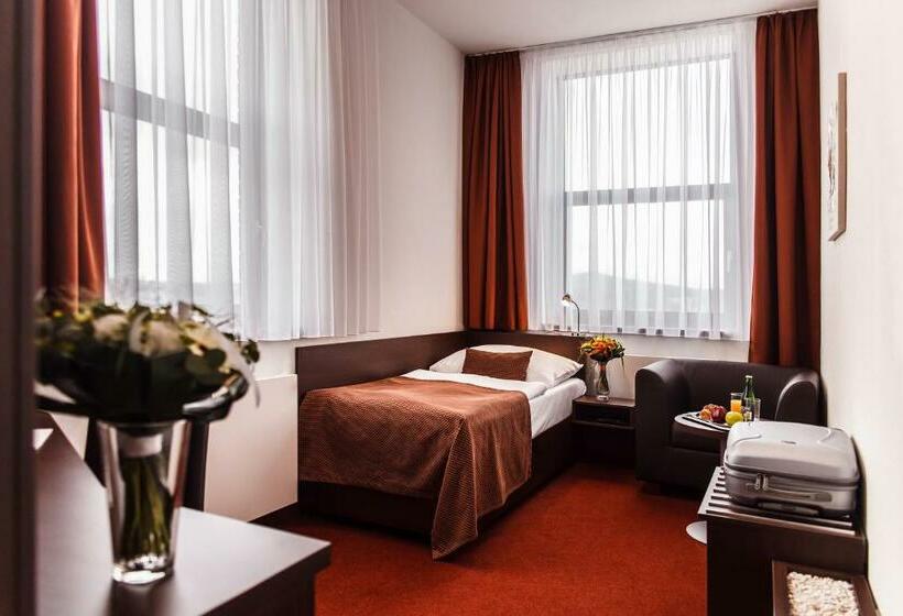 اتاق استاندارد یک نفره, Interhotel Zlín