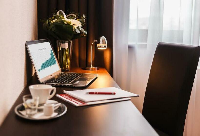 اتاق استاندارد یک نفره, Interhotel Zlín