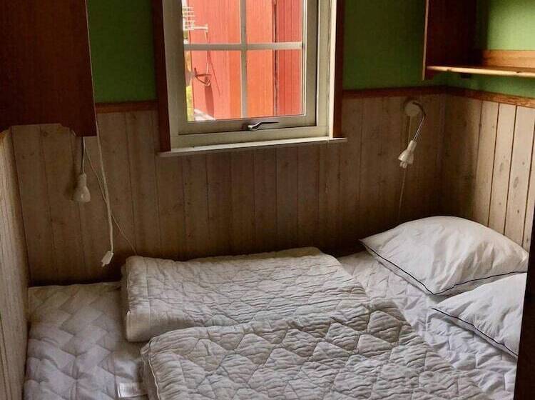 小室, Kommandørgården