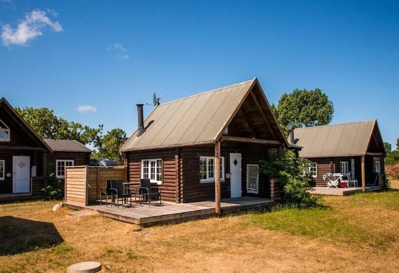 小室, Kommandørgården