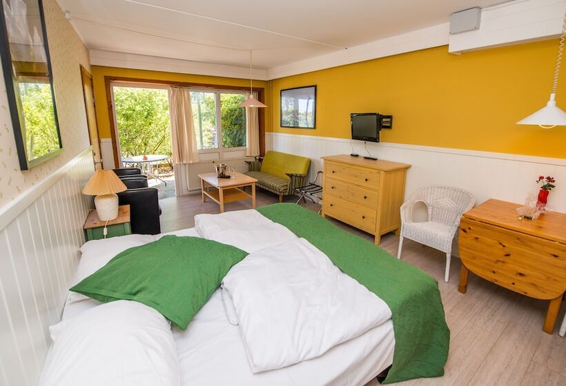 标准工作室, Kommandørgården