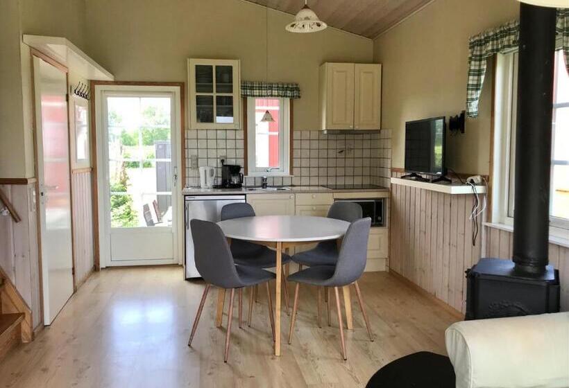 小室, Kommandørgården