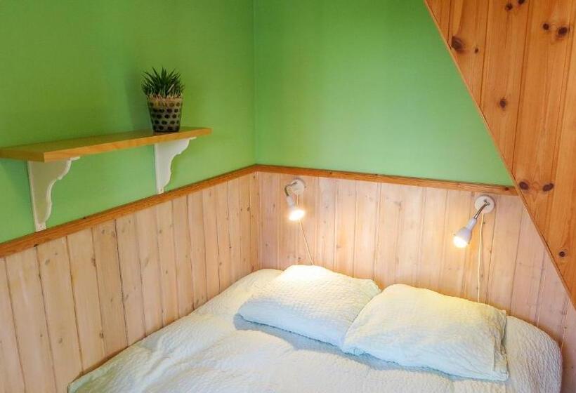 小室, Kommandørgården