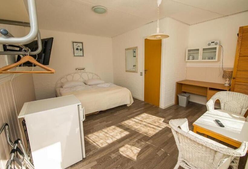 标准单人间, Kommandørgården