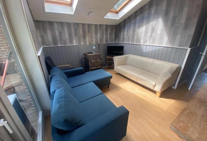 3间卧室的房子, Kommandørgården