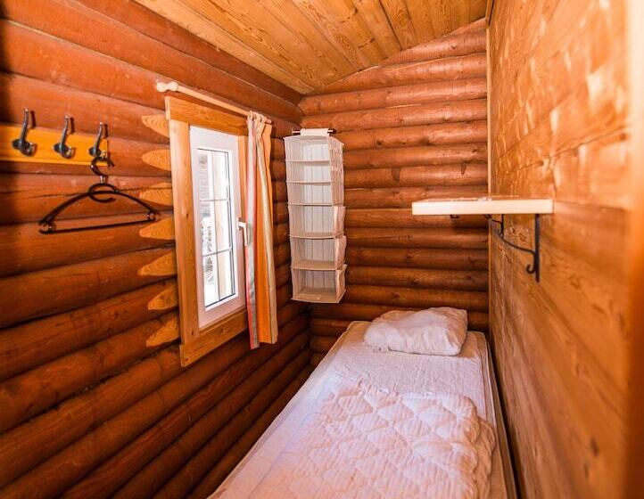 小室, Kommandørgården