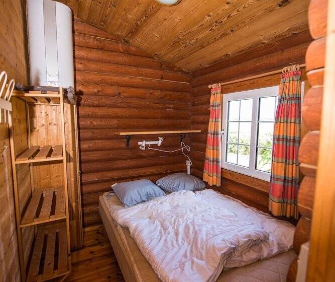 小室, Kommandørgården